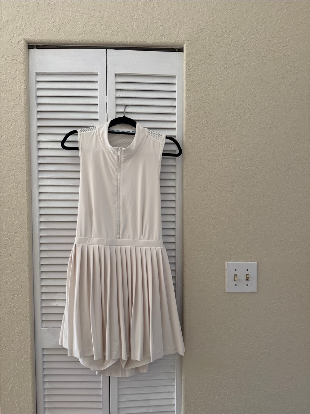 Prince White Zippered Tennis dress with built in shorts size xxlarge